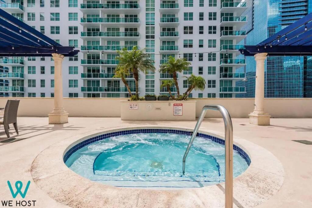 We Host - Amazing Condo Brickell With Ocean-Pool View Miami Luaran gambar